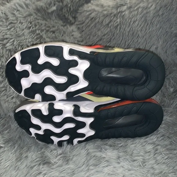 Nike Air Max React 270 7Youth/Womens 8.5 - Picture 8 of 15